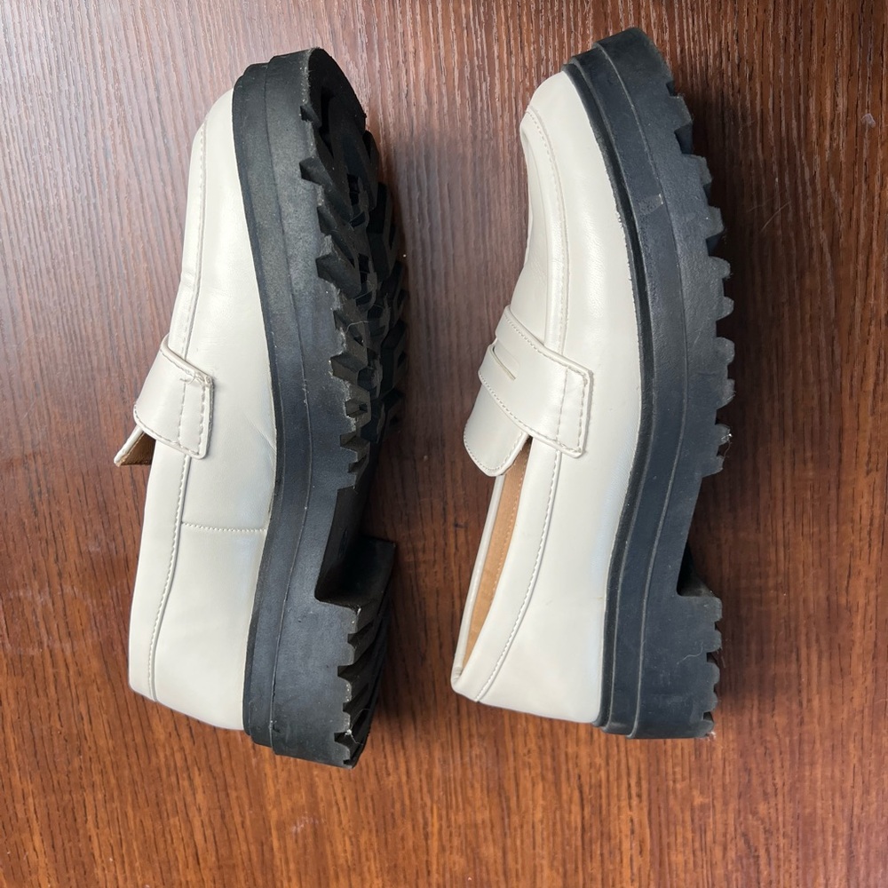 A New Day Women's Cream Loafers - Picture 3 of 5